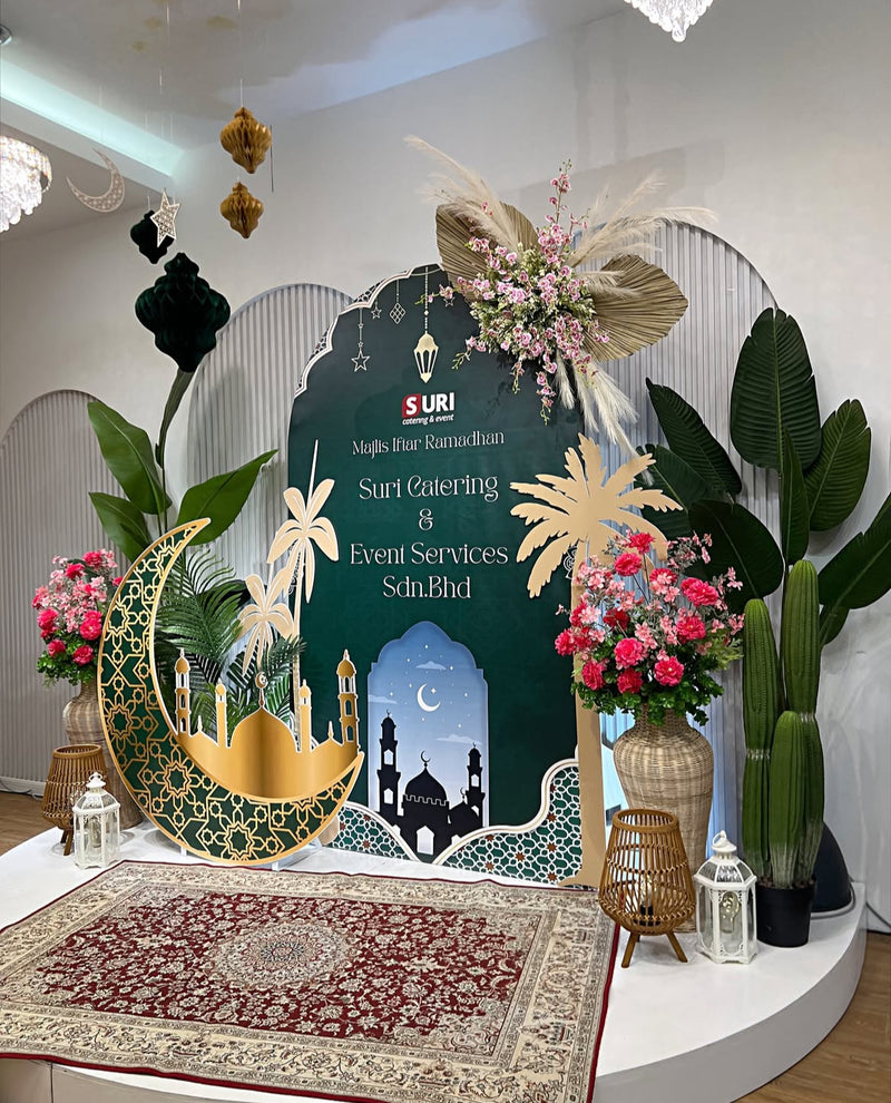 Customized decor and centerpieces